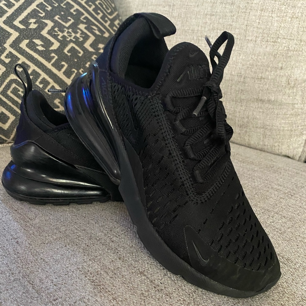 Nike Women's Air Max 270 Shoes